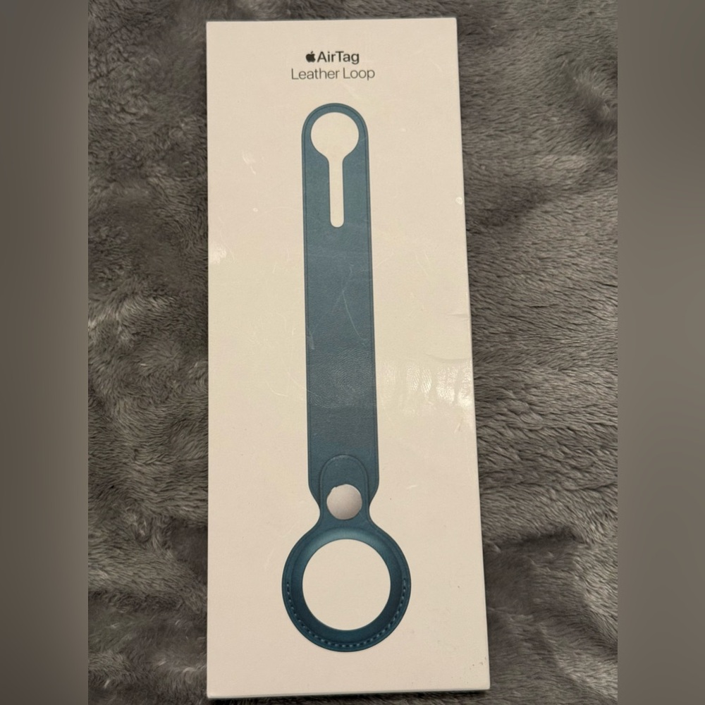 AirTag leather loop
